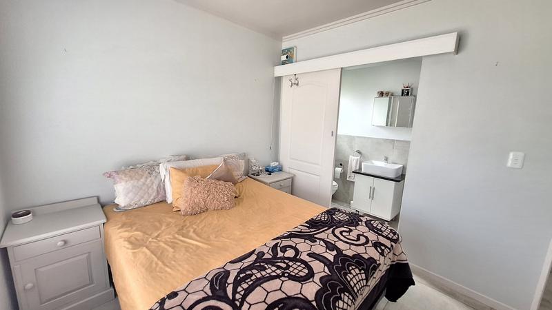 2 Bedroom Property for Sale in Reebok Western Cape
